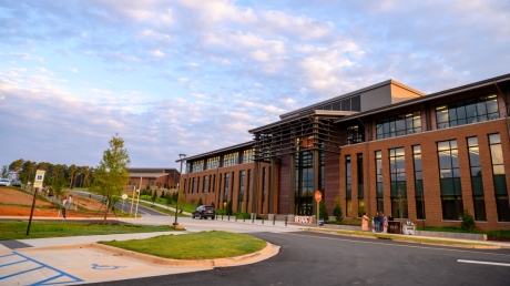 Turner Celebrates Opening of Clemson University College of Veterinary Medicine