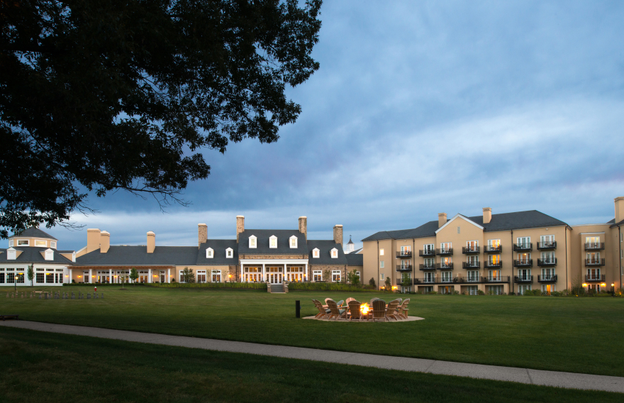 Capping the spa’s incredible spatial offerings is a tranquil outdoor courtyard.