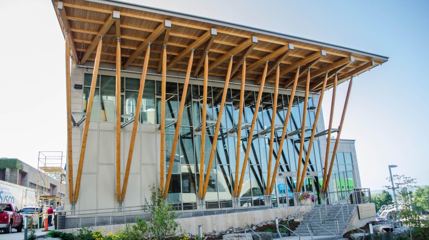 State University of New York College of Environmental Science & Forestry, Gateway Building