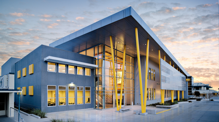 Fresno Unified School District, Edison Academic Building