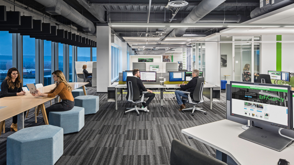 © Robbins Photography, Inc.