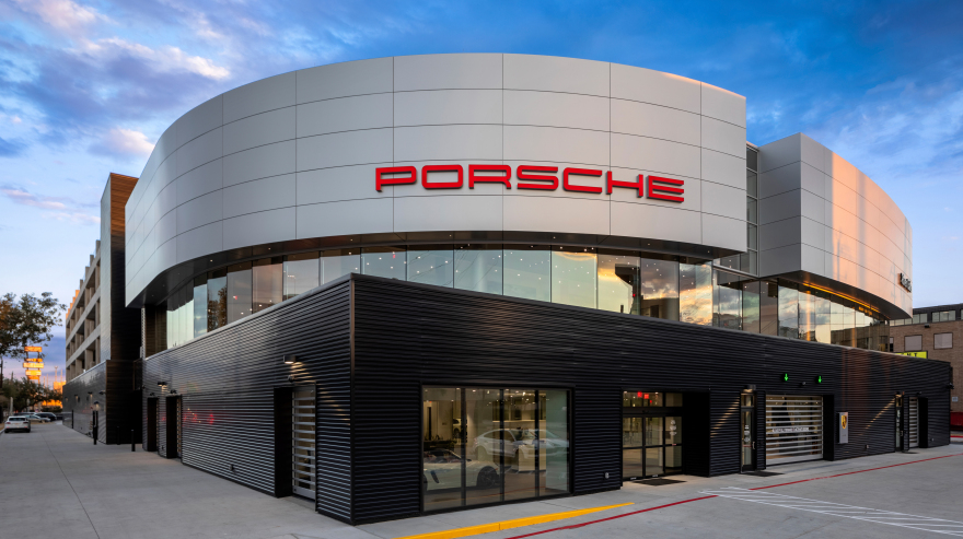 Porsche River Oaks