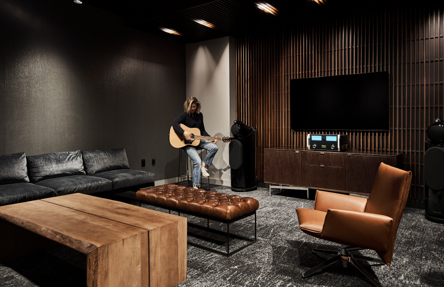 Space for Impromptu Music Performances