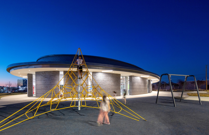 Welcoming Landscape Design