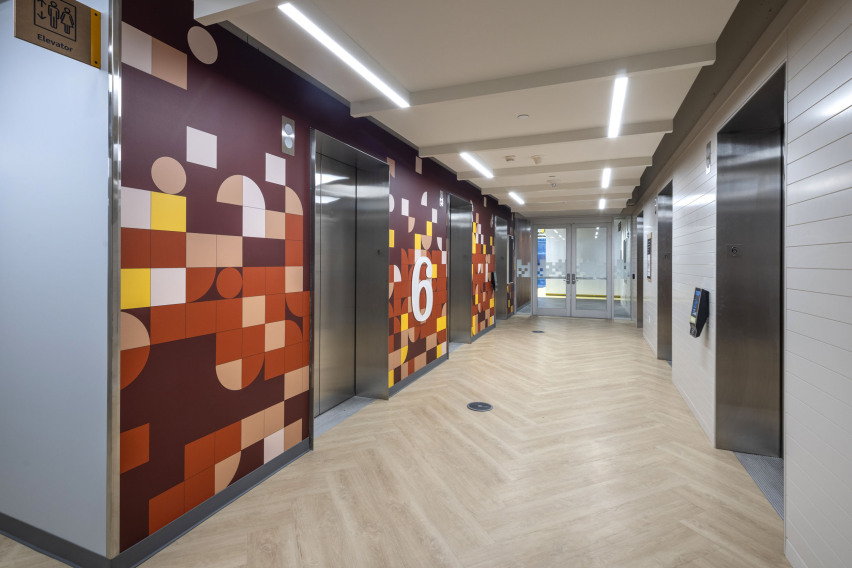 ©  Philip Castleton