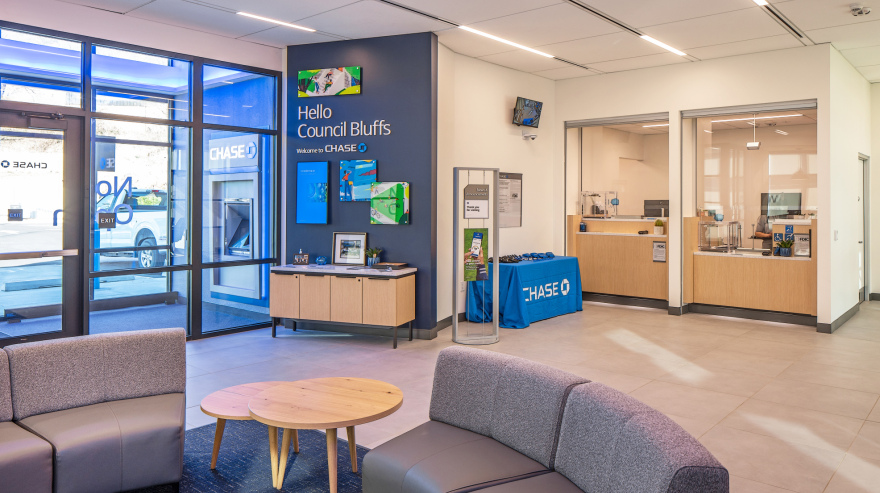 Chase Bank - Madison and Graham