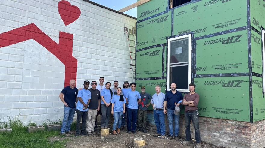 Building Community in Syracuse